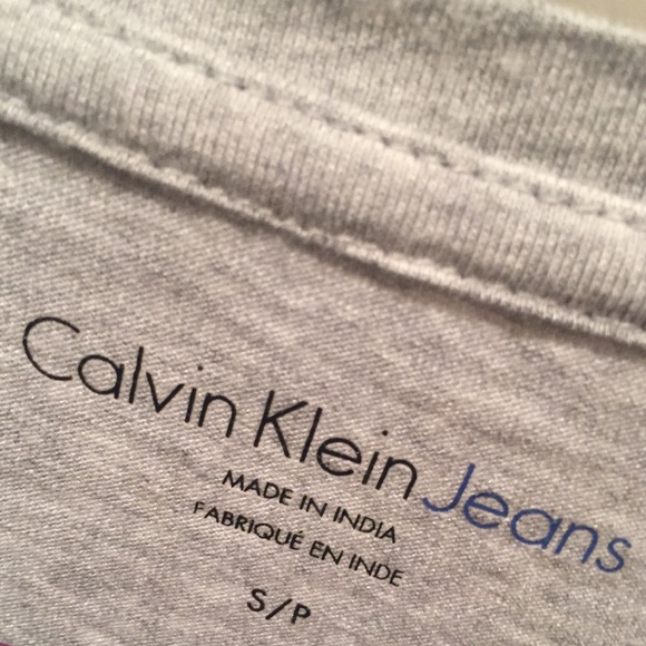 CALVIN KLEIN SHIRT! - Picture 3 of 3